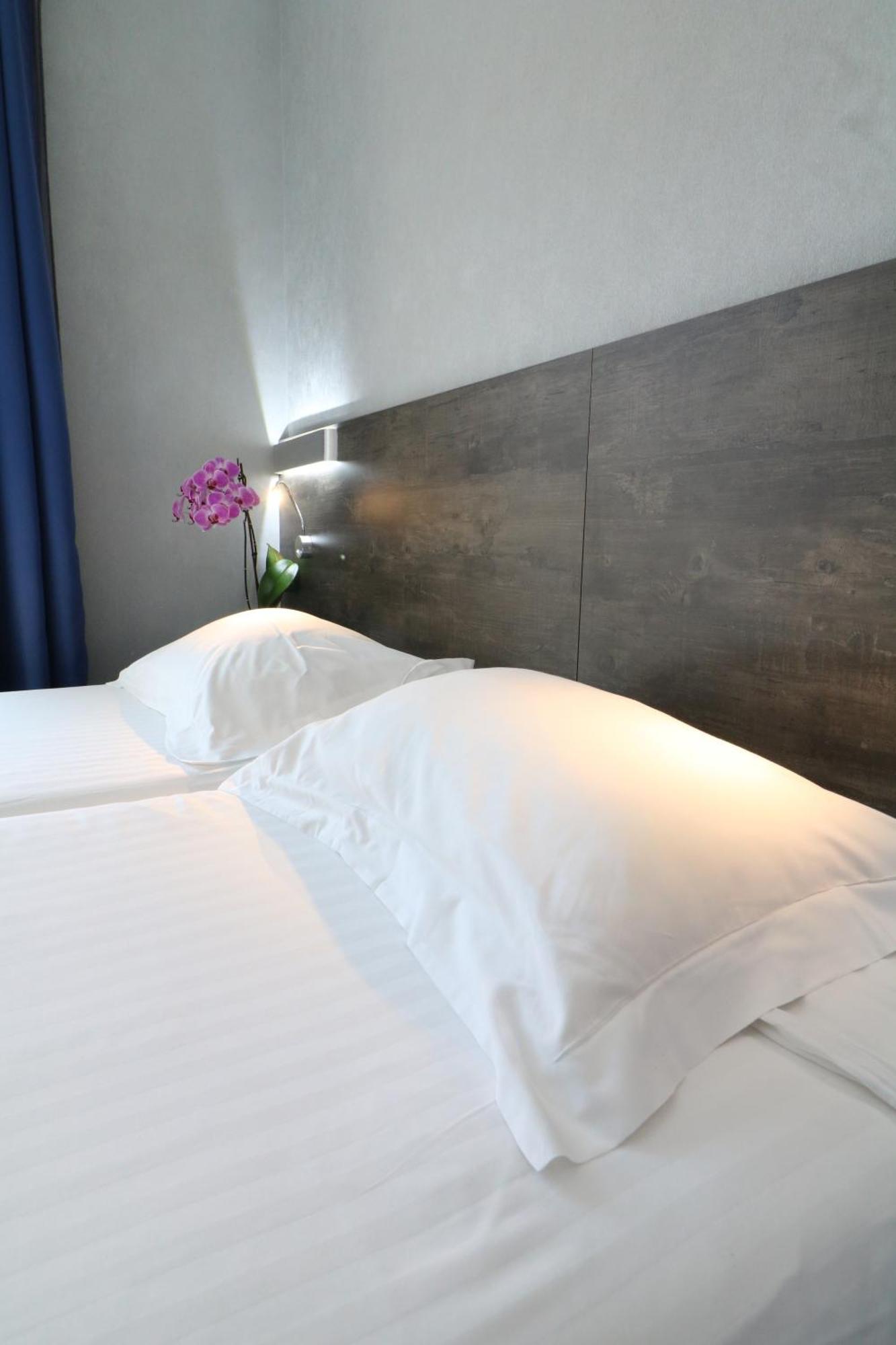Hotel Napoleon Ла-Тюрбі Екстер'єр фото